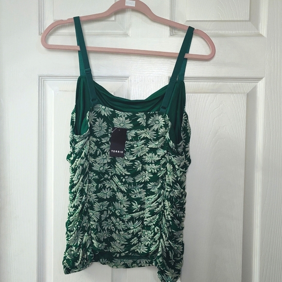 NWT SHIRRED BOHO FLORAL CAMI - Picture 5 of 5